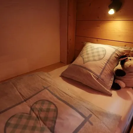 Oda ve Kahvaltı D'hotes La Taniere De Groumff 3*